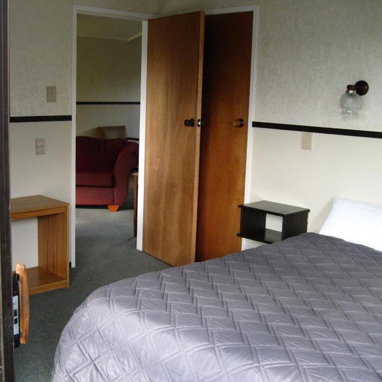 Opononi Hotel Номер фото