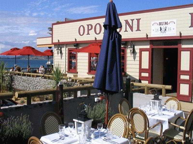 Opononi Hotel Экстерьер фото