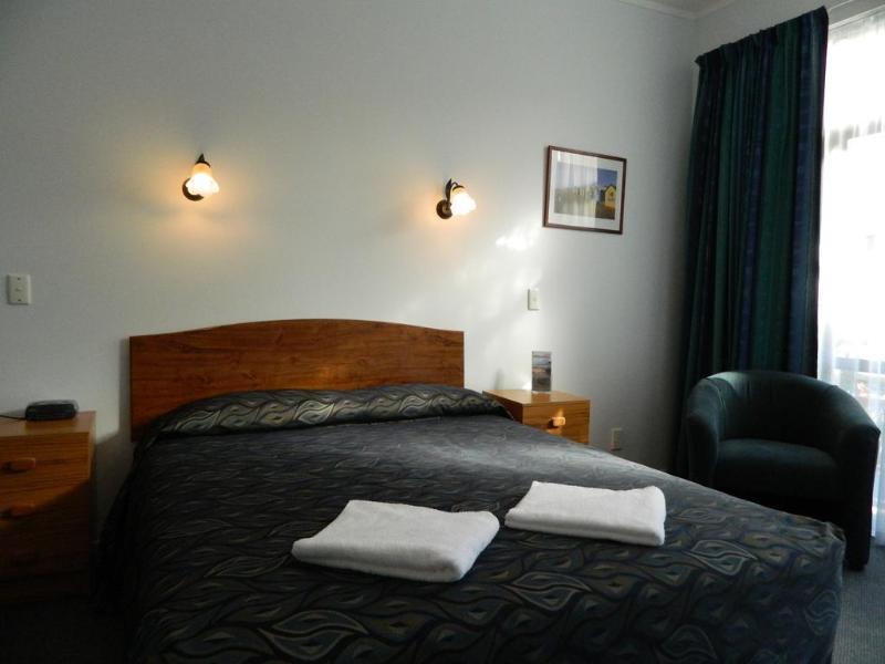 Opononi Hotel Экстерьер фото