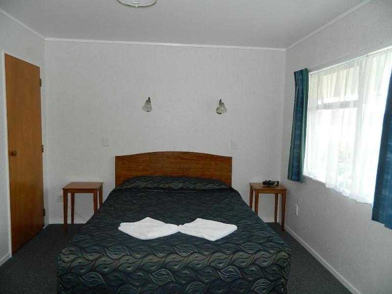 Opononi Hotel Экстерьер фото